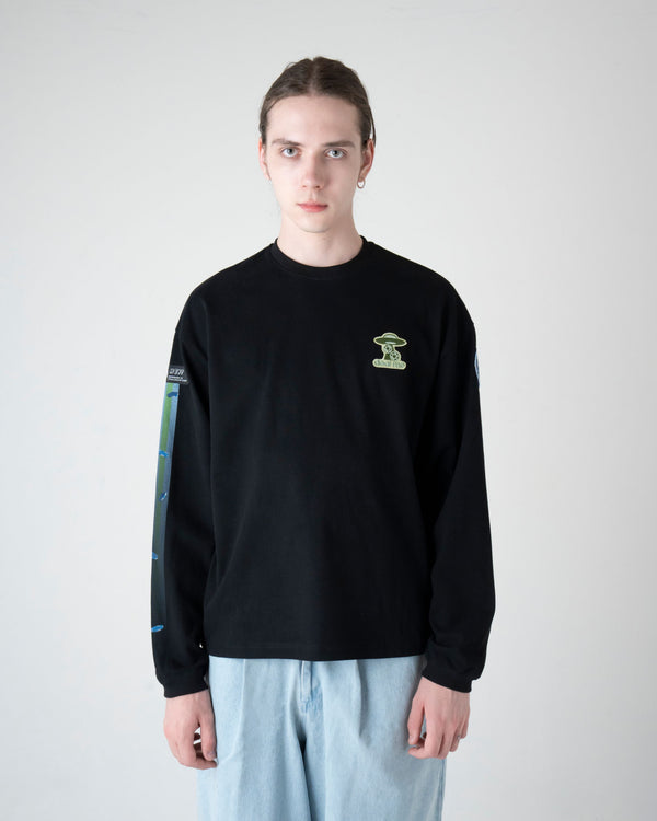 UFO グラフィック ロングスリーブ Tシャツ