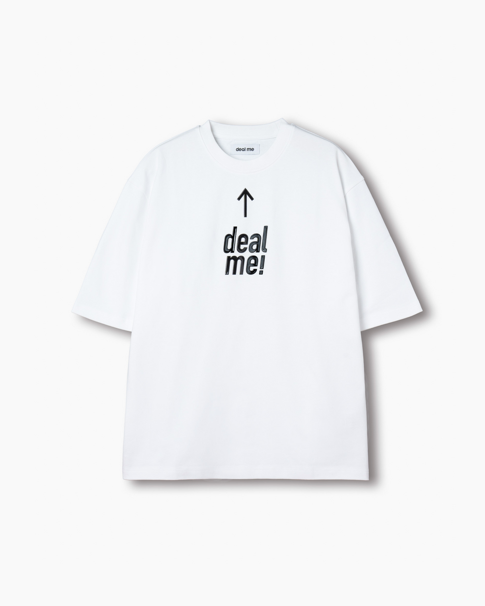 ロゴシリコンプリントTシャツ