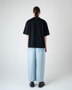 ロゴシリコンプリントTシャツ