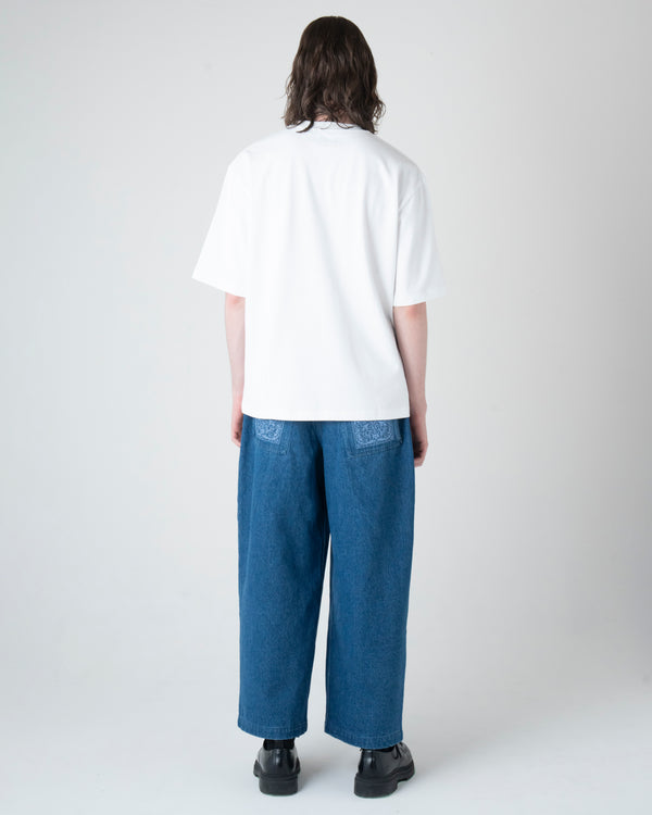 ロゴシリコンプリントTシャツ